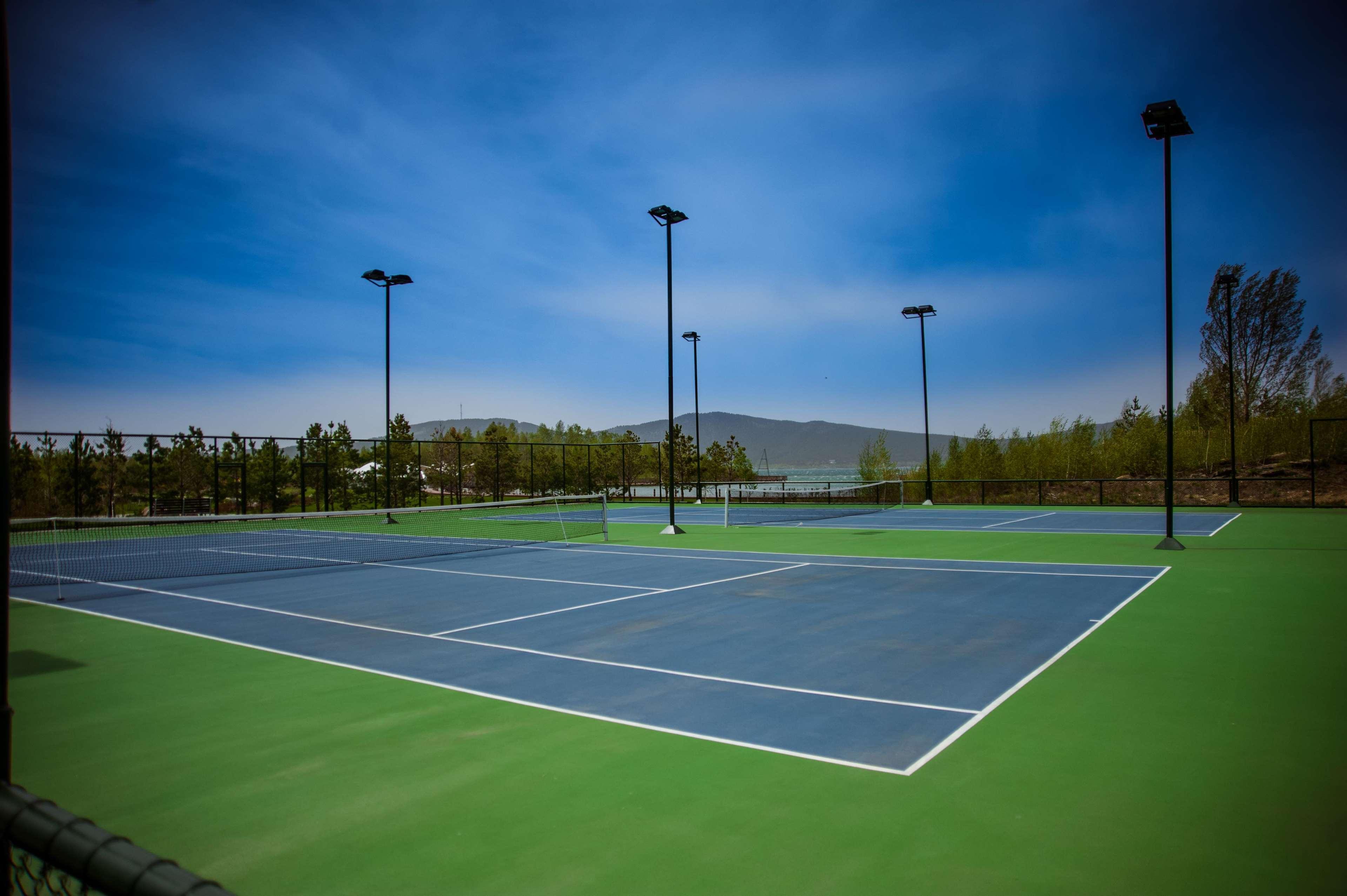 Rixos Borovoe Hotel Shchūchīnsk Екстериор снимка Tennis Courts at the San Diego Tennis and Racquet Club